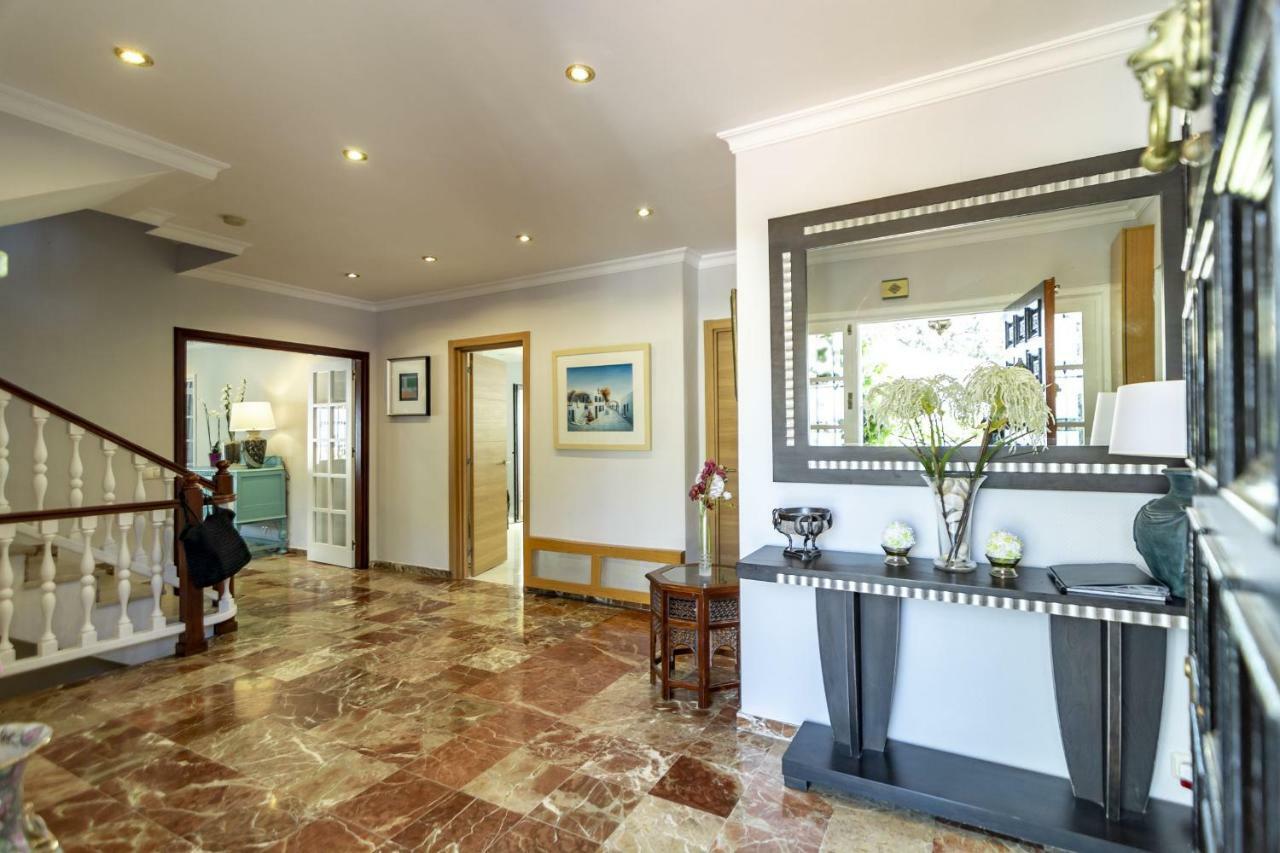 Villa Casakhan, Beautiful Luxury Villa, Marbella Kültér fotó